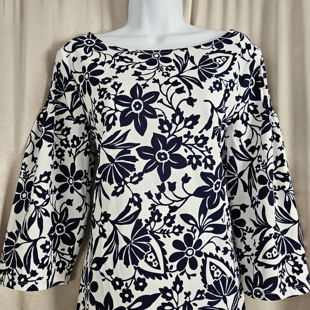 NWOT Talbots white & navy blue pin tuck shoulder blouse top Womens Medium - Picture 7 of 8